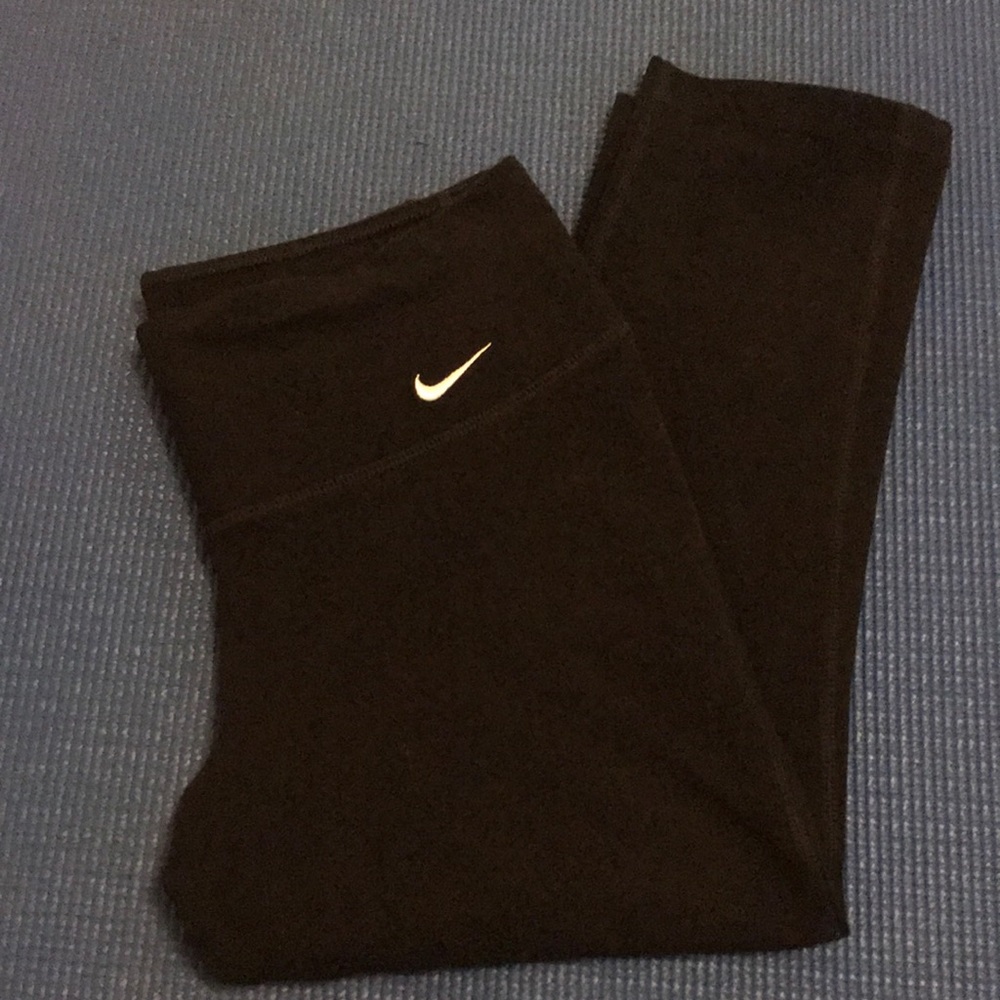 Nike capri leggings